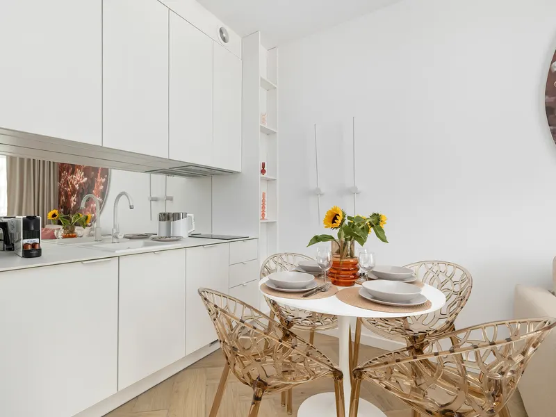 Klimatyzowane Studio | Basen, Balkon, Blisko Plaży – zdjęcie 4