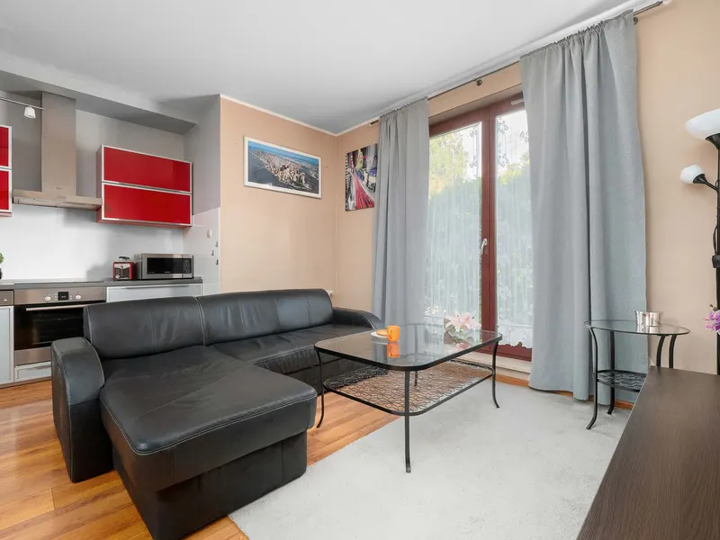 Gustowny Apartament dla 3 Osób | Miejsce do Pracy Zdalnej – zdjęcie 1