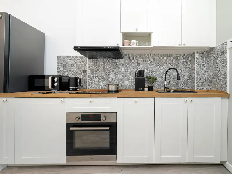 Modernes Apartment mit Schreibtisch | Altstadt – Foto 3