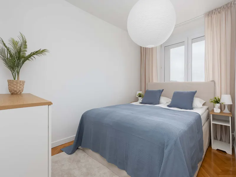 Modernes Apartment mit Schreibtisch | Klimaanlage | Innenstadt – Foto 2