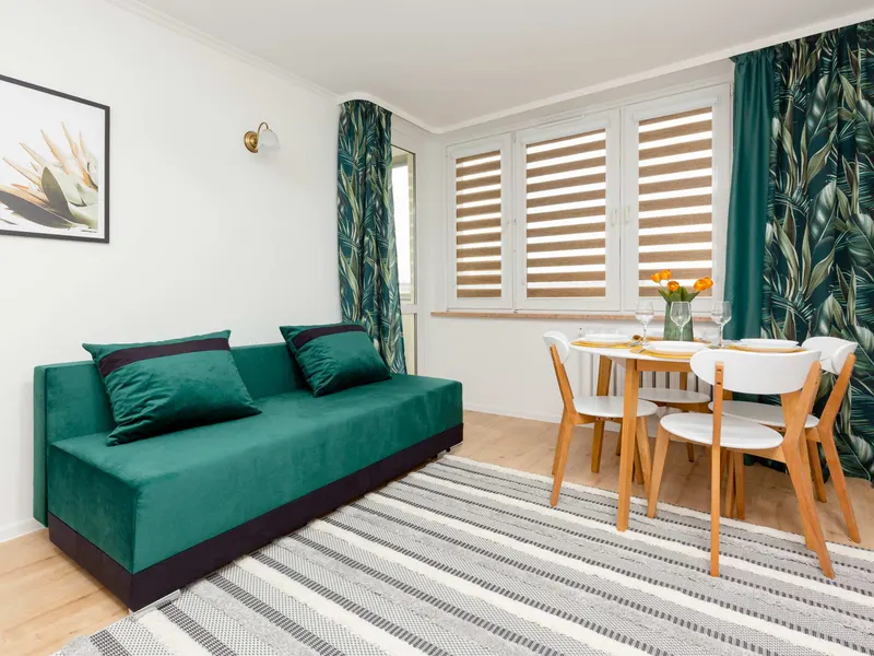 Spacious Apartment with Balcony | Close to the National Stadium – photo 1