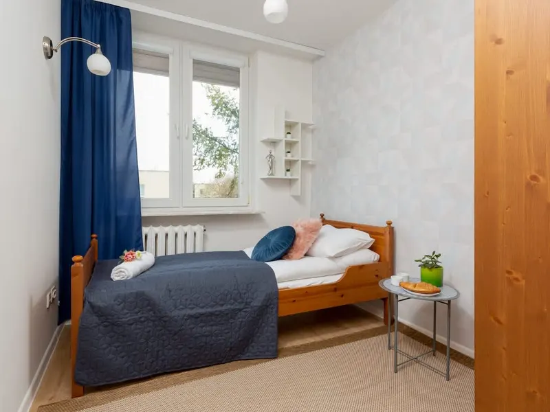 Spacious Apartment with Balcony | Close to the National Stadium – photo 4