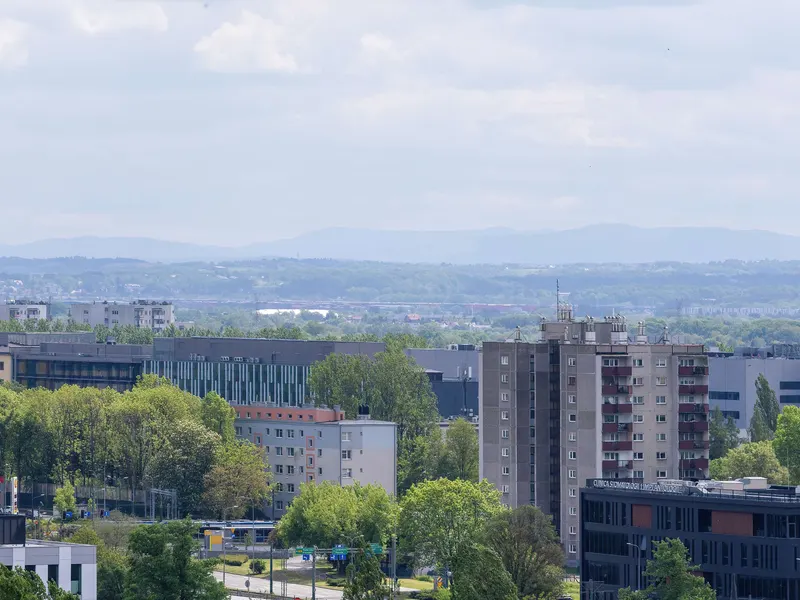 Helles Apartment mit Aussicht | Fernarbeit – Foto 2