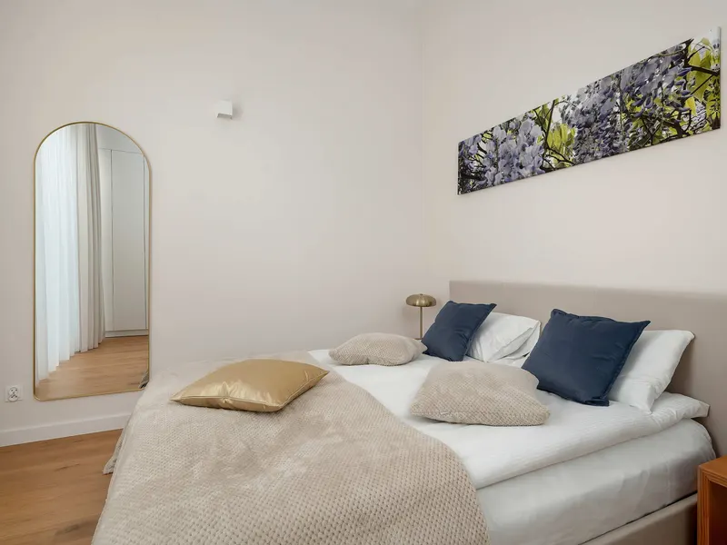 Ekskluzywny Apartament z Parkingiem | Klimatyzacja | Blisko Rynku – zdjęcie 2