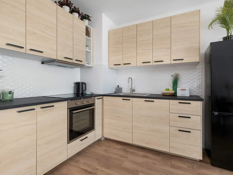 Helles Einzimmer-Apartment | Möblierter Balkon – Foto 3