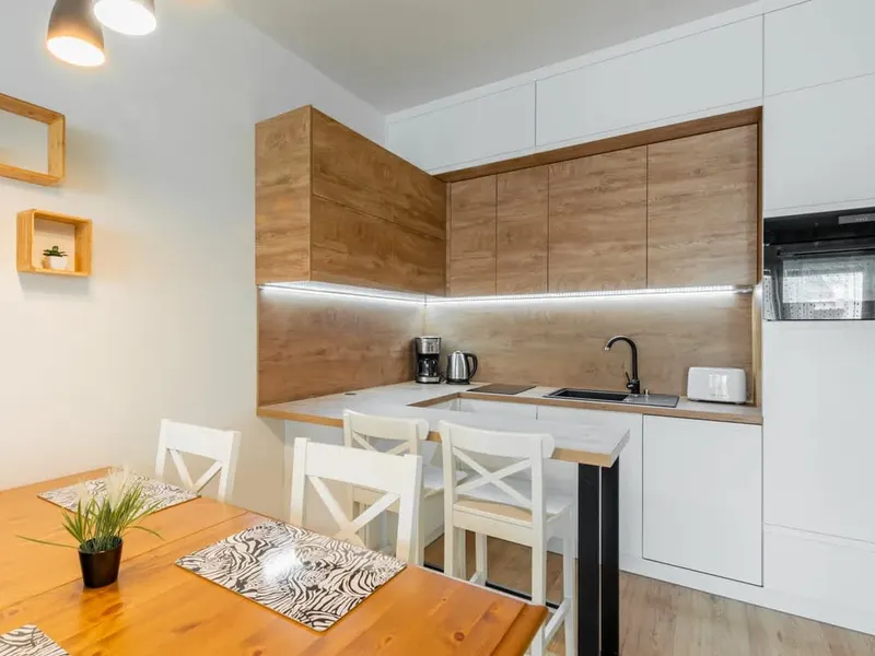Gemütliche Ferienwohnung in Strandnähe | Parkplatz | Balkon – Foto 3