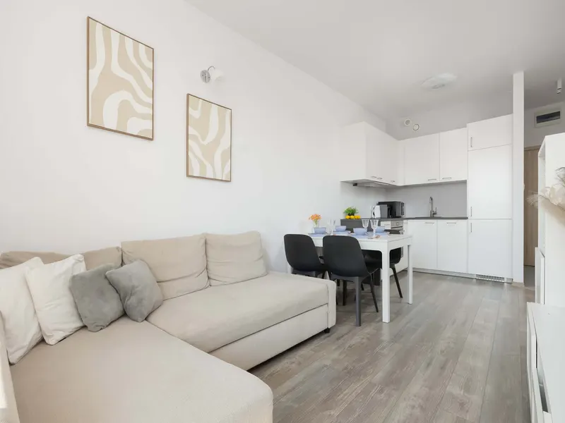 Modern Apartment with Parking | Balcony | Playground – photo 1
