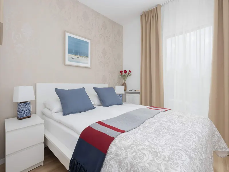 Bright Apartment with Parking and Balcony | Close to the Airport – photo 2