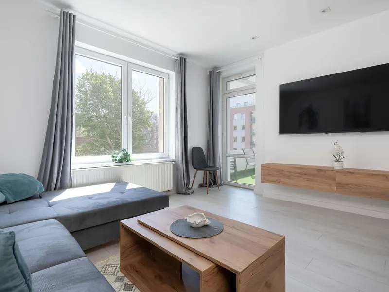 Przytulny Apartament z Balkonem | Blisko Starego Miasta – zdjęcie 2