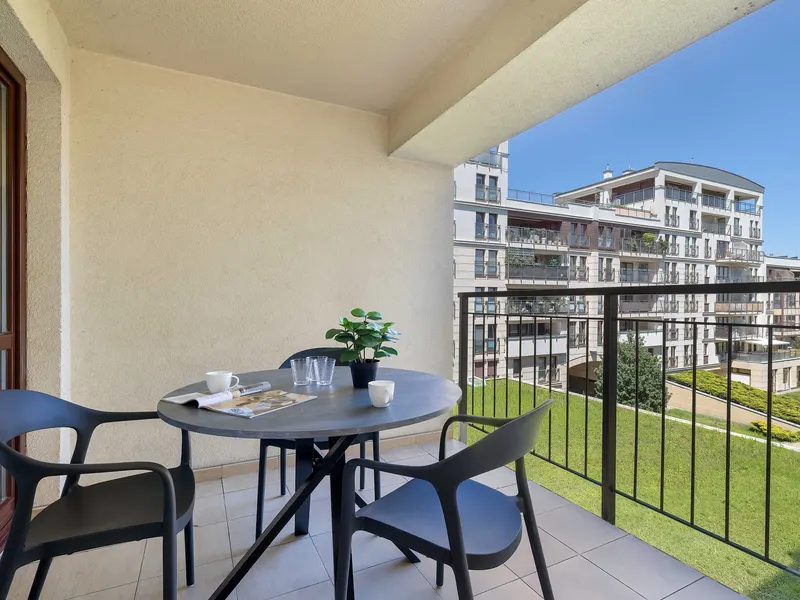 Elegantes Apartment mit Arbeitsbereich | Balkon – Foto 4