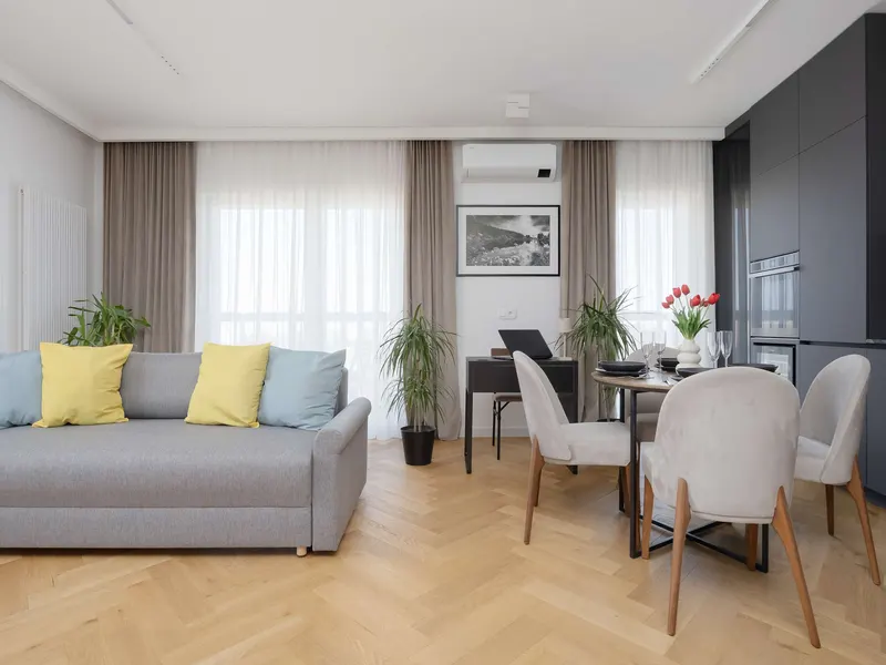 Luxus-Appartement mit Balkon | Klimaanlage, Parkplatz – Foto 1