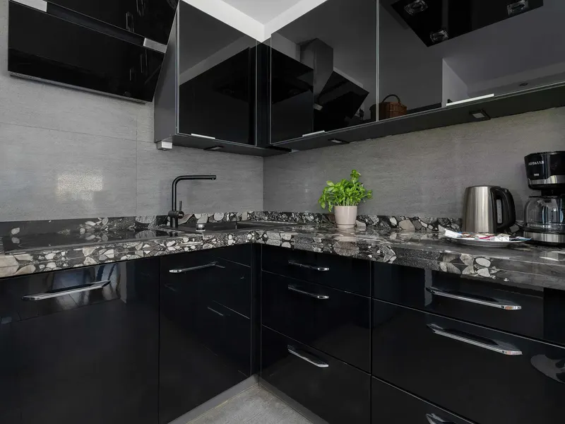 Rodzinny Apartament w Centrum | Balkon | 700 m od Plaży – zdjęcie 3