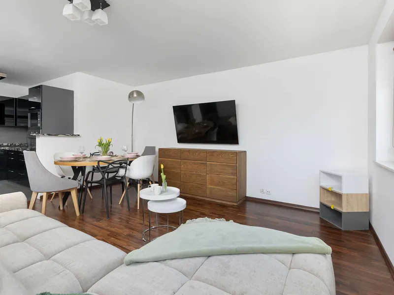 Rodzinny Apartament w Centrum | Balkon | 700 m od Plaży – zdjęcie 2