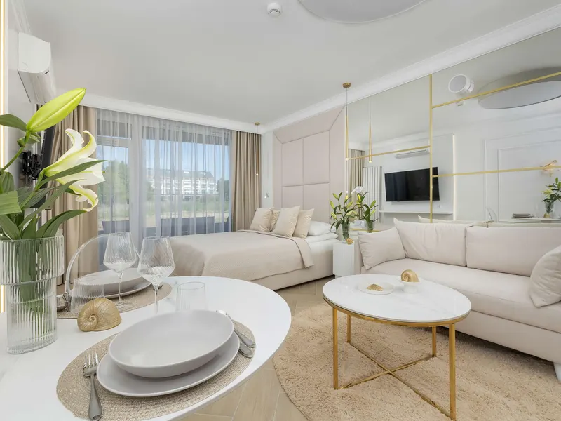 Elegant Studio with Terrace, Close to the Sea by Noclegi Renters – photo 1