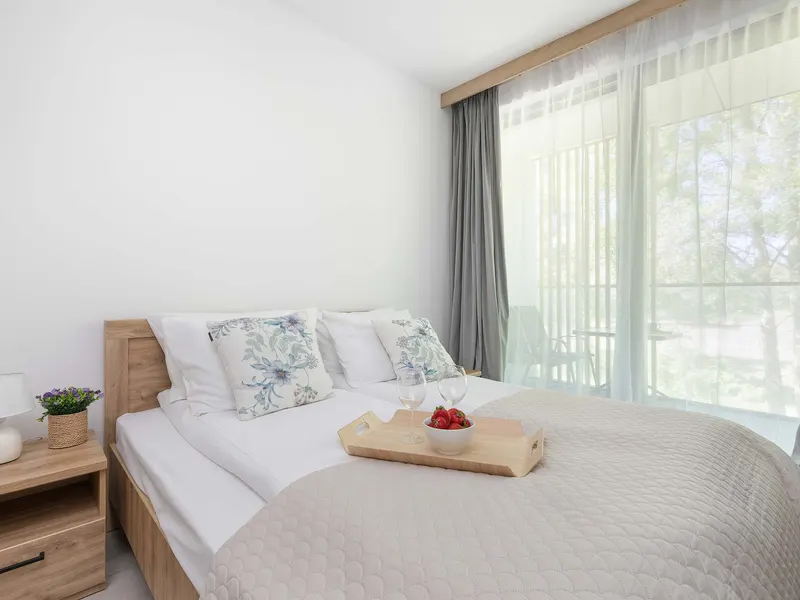 Air-Conditioned Apartment | Pool | Parking – photo 1