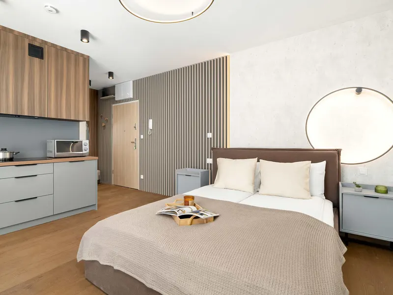 Modernes Studio in der Innenstadt | Balkon – Foto 1