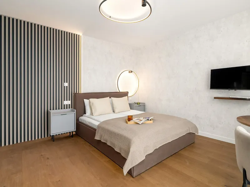 Modernes Studio in der Innenstadt | Balkon – Foto 5