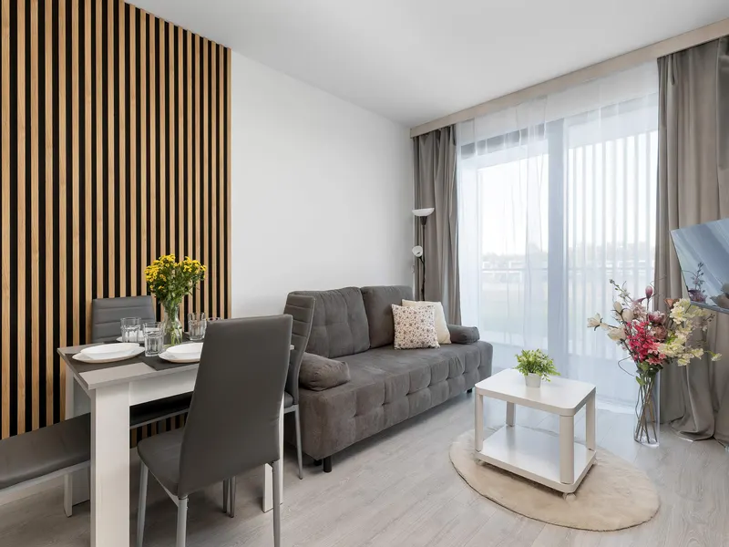 Air-Conditioned Apartment with a Balcony | Near the Sea & Lake – photo 1