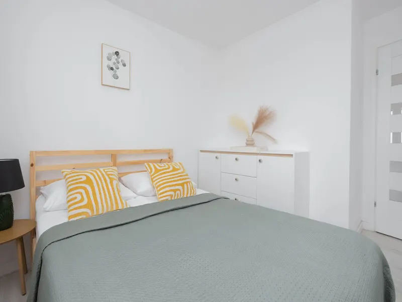 Stylish Two-Bedroom Apartment | Balcony – photo 2