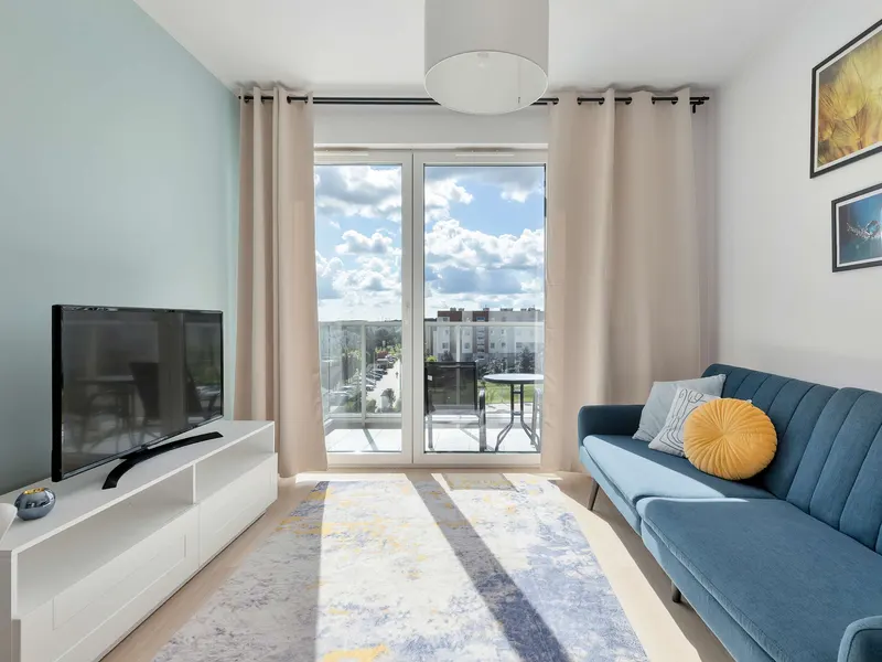 Stylish Apartment with Balcony & Workspace | Parking – photo 1