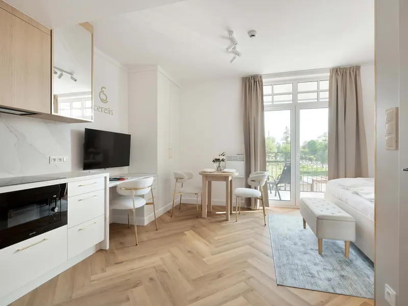 Eleganckie Studio z Balkonem | Blisko Parku Zdrojowego – zdjęcie 5