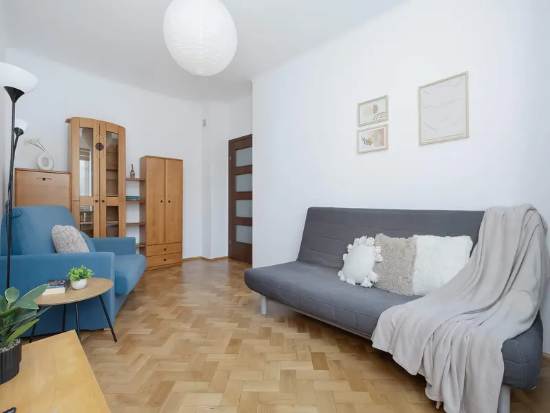 Funktionales Apartment mit Arbeitsbereich | In der Nähe des Rosengartens – Foto 1