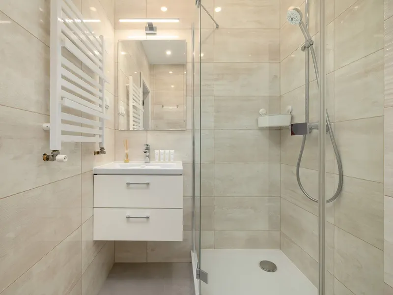 Elegantes Appartement mit Bergblick | Balkon & Parkplatz – Foto 5