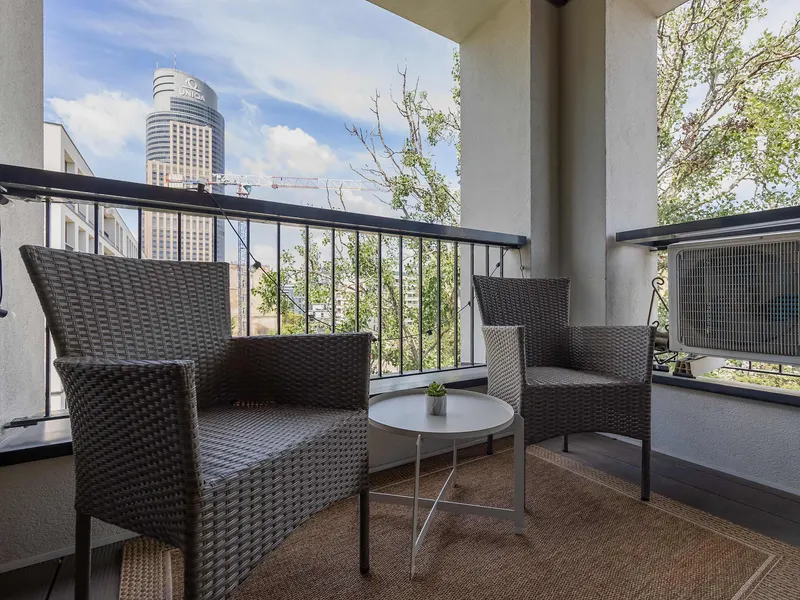 Spacious Apartment with Air Conditioning | Parking | 2 Bedrooms | Desk – photo 4