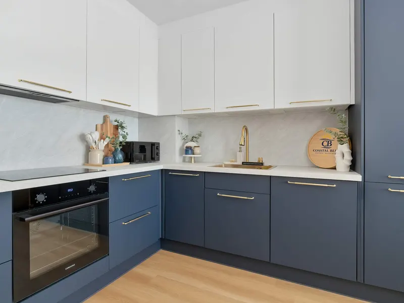 Luksusowy Apartament z Balkonem | Balkon – zdjęcie 3