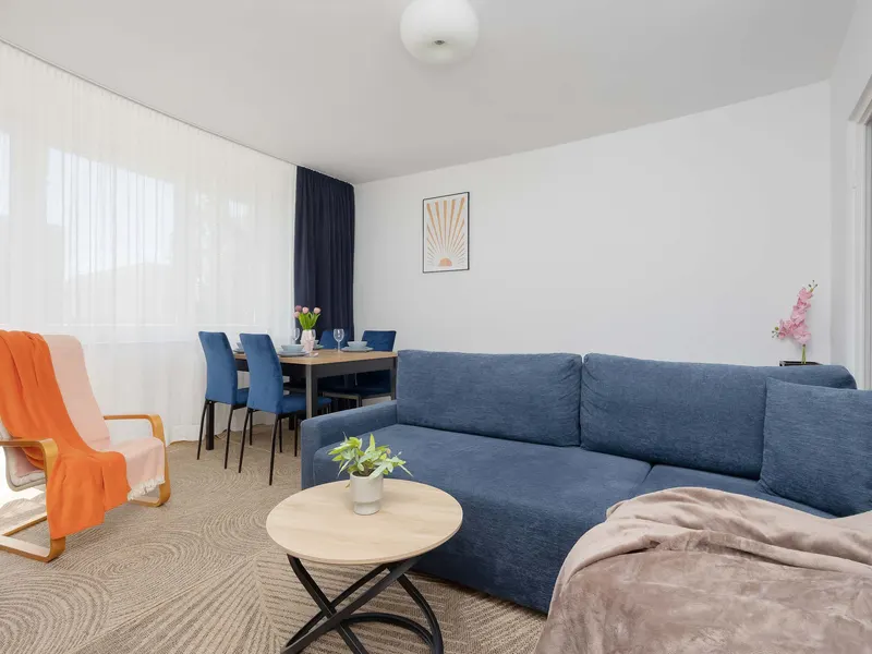 Klimatyczny Apartament z Wanną | Parking | Biurko – zdjęcie 1