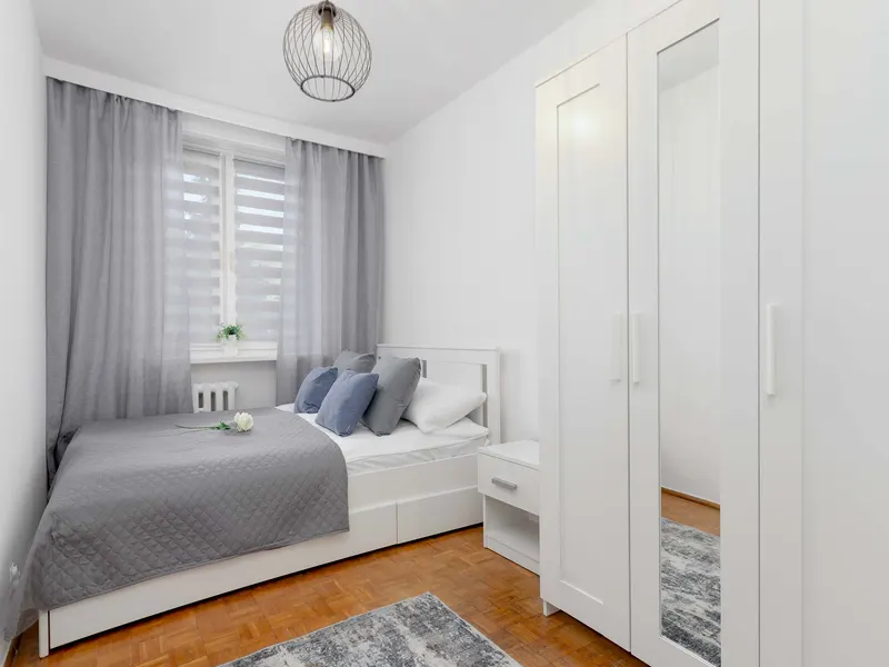 Ein praktisches Appartement mit Balkon | Ein Ort zum Arbeiten – Foto 2