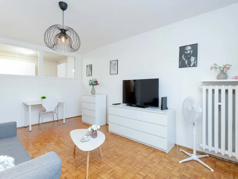 Ein praktisches Appartement mit Balkon | Ein Ort zum Arbeiten – Foto 5