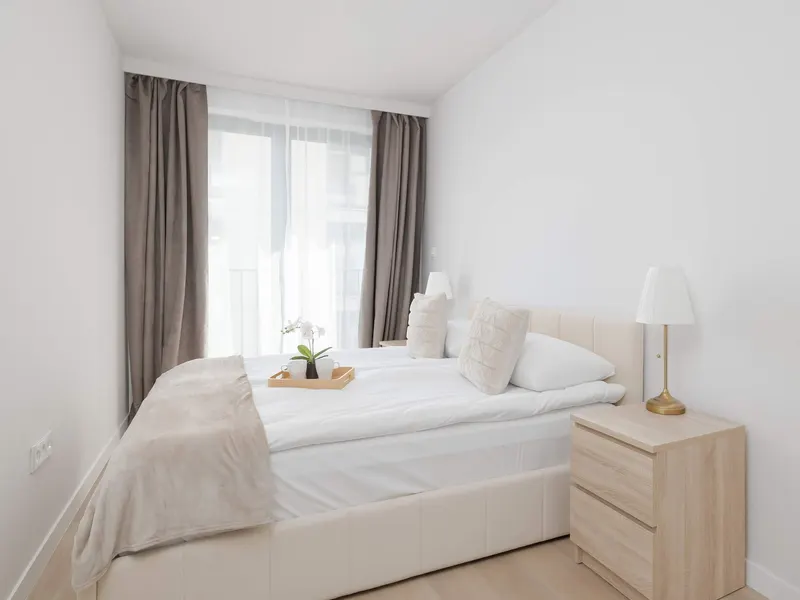 Geräumiges Appartement mit Parkplatz | Arbeitsbereich | In der Nähe der Altstadt – Foto 1