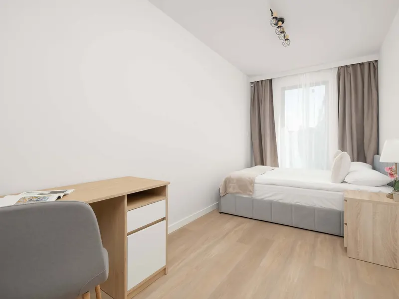 Geräumiges Appartement mit Parkplatz | Arbeitsbereich | In der Nähe der Altstadt – Foto 4