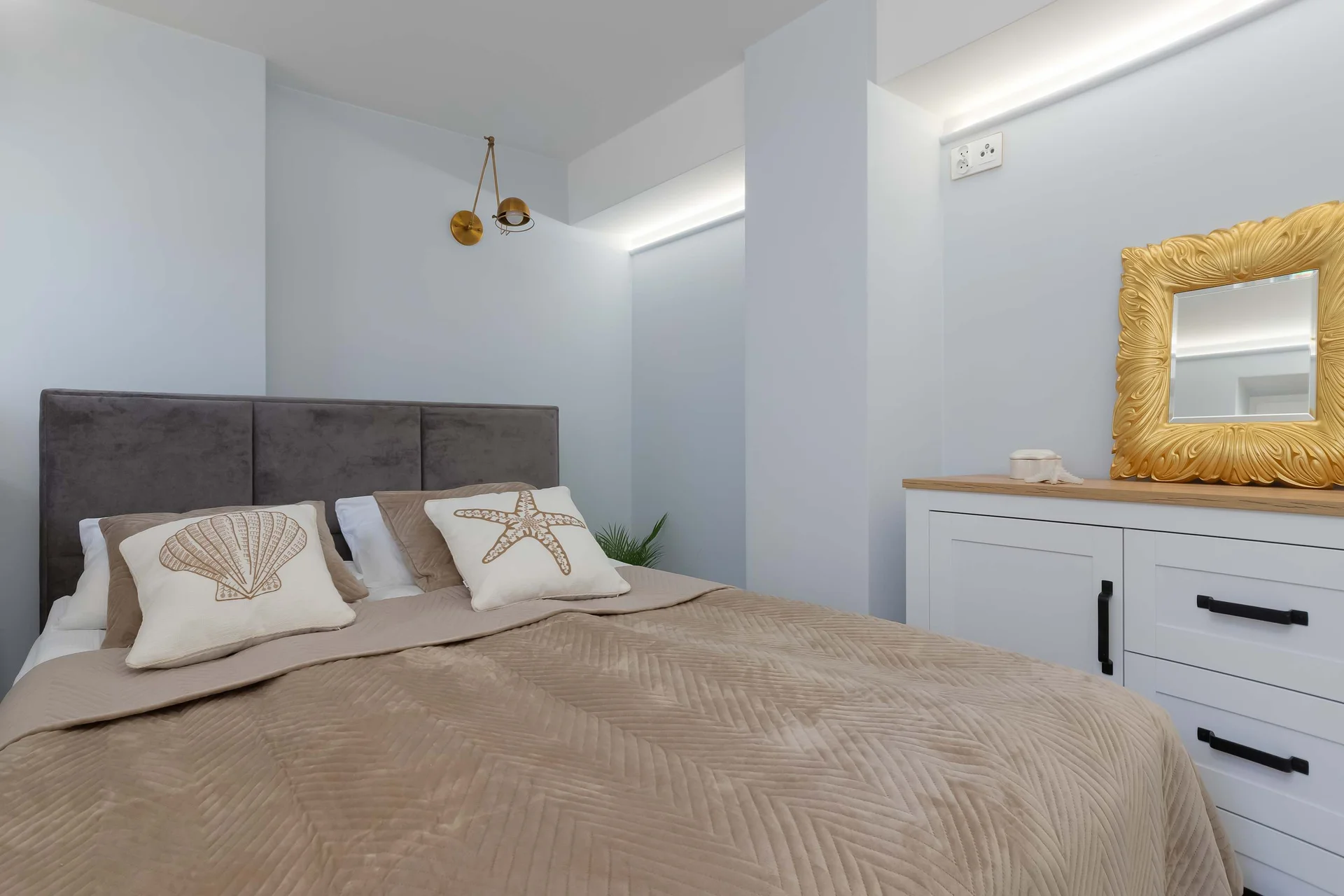Apartment image