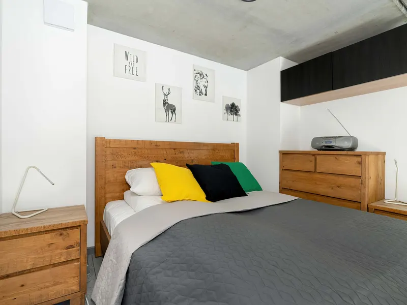 Kompaktowe Studio z Antresolą | Balkon | Blisko Centrum – zdjęcie 2