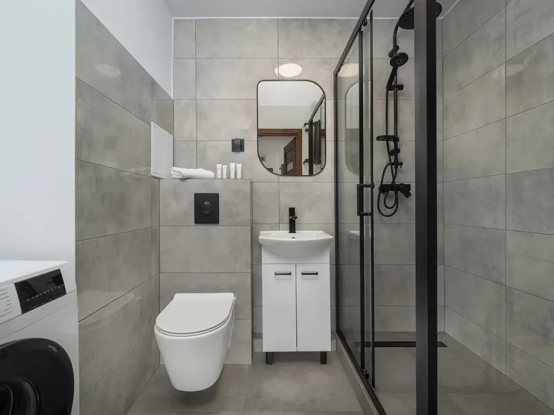 Przestronny Apartament w Centrum | Balkon | Biurko – zdjęcie 4
