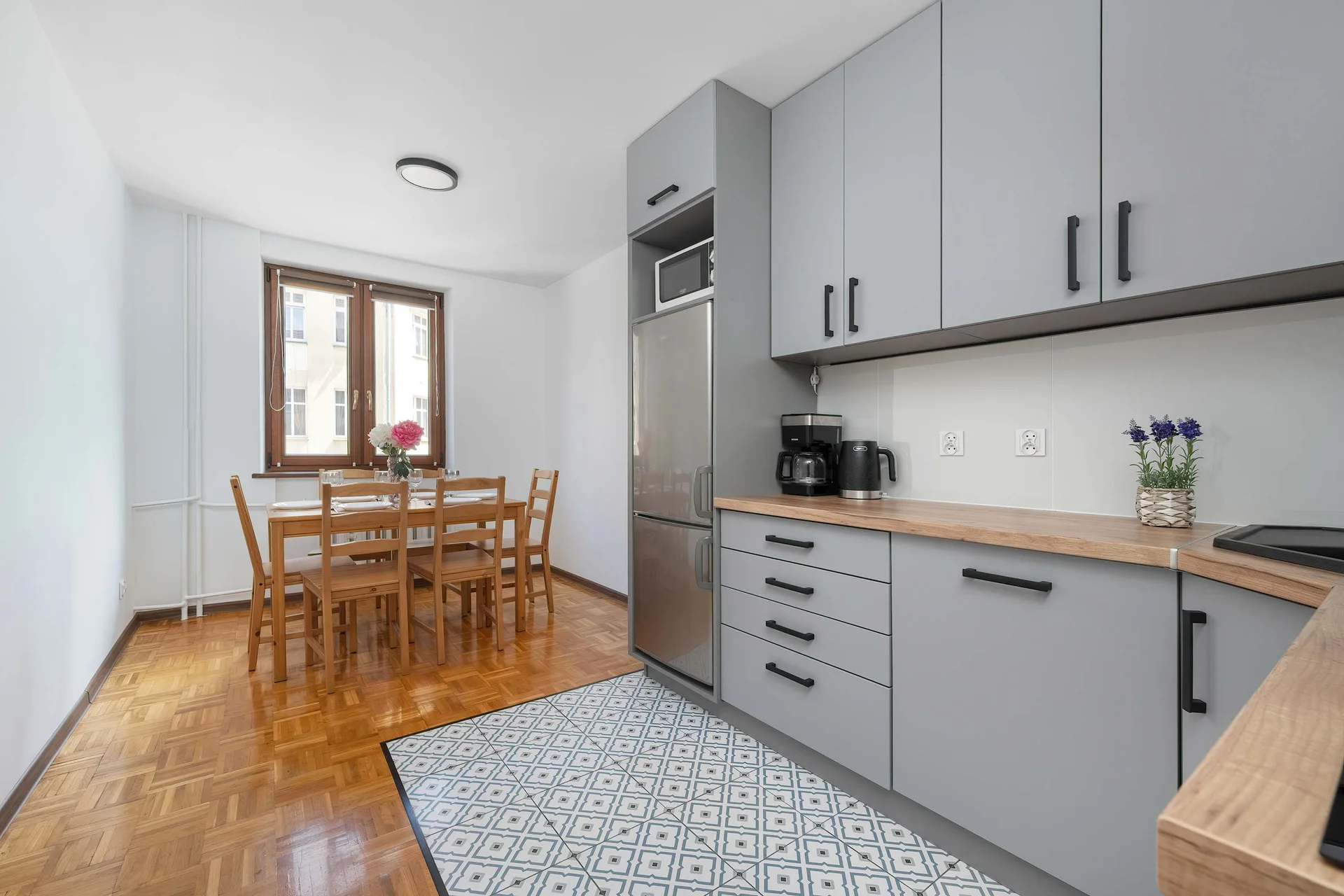 The kitchen's modern appliances make meal preparation easy.