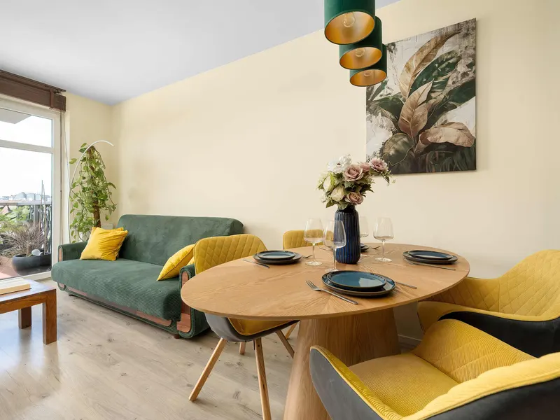 Stylowy Apartament z Wanną i Balkonem | Centrum – zdjęcie 2