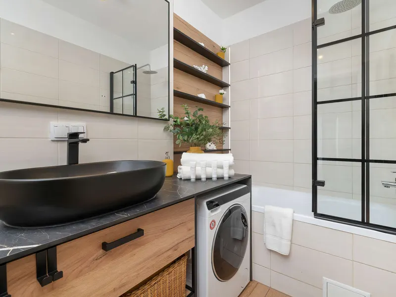 Geräumiges Appartement für die Familie | Balkon | Schreibtisch | 3 Schlafzimmer – Foto 4