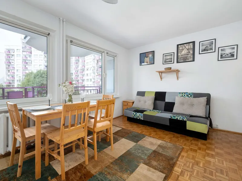 Przestronny Apartament dla Przyjaciół | Balkon & Miejsce do Pracy – zdjęcie 1