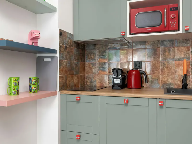 Minecraft-Inspired Apartment | Game Console – photo 4