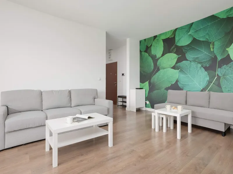 Geräumige Wohnung | Tiefgaragenstellplatz & Balkon – Foto 1