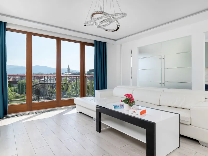 Stilvolle Wohnung mit Balkon | In der Nähe des Stadtzentrums – Foto 1