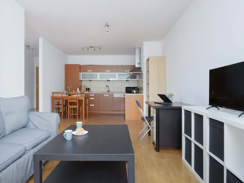 Spacious Apartment with Balcony | Workspace | Close to the Center – photo 5
