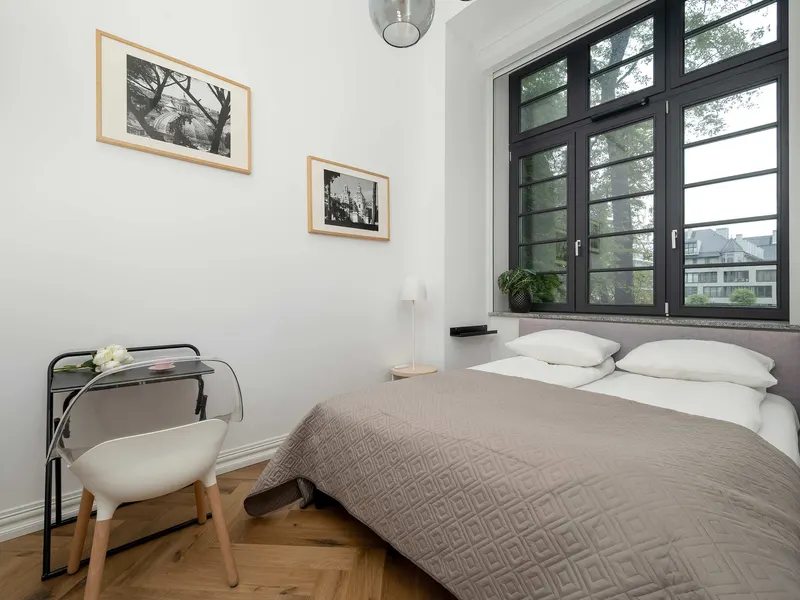 Stylowy Apartament z Biurkiem | 2 Sypialnie – zdjęcie 2