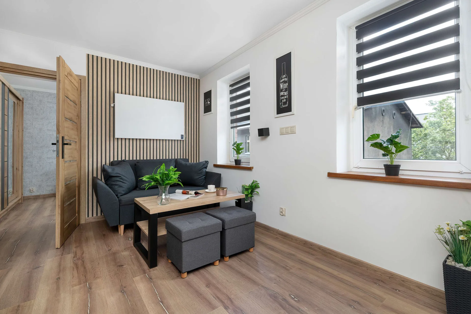 Unwind on the comfortable sofa that can be converted into single bed.