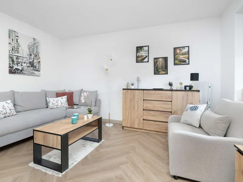 Stilvolles Studio mit Balkon | In der Nähe des Zentrums – Foto 1