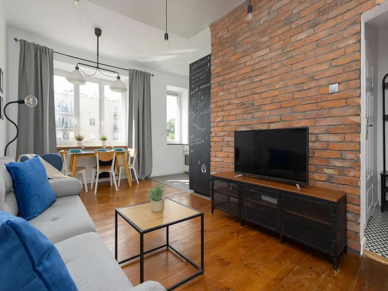 Przytulny Apartament z Biurkiem | Blisko Metra | SmartTV – zdjęcie 5