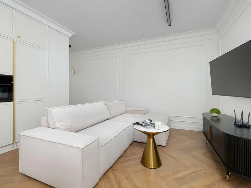Klimatyzowany Apartament z Ogródkiem | 2 Sypialnie | Miejsce do Pracy – zdjęcie 1